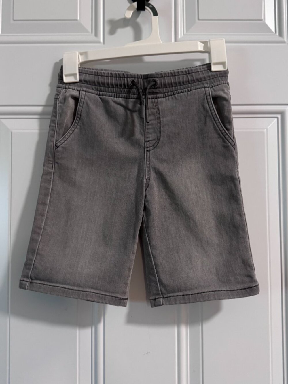 2 Pair of Primark Draw string shorts with a drawstring detail waist Size 8-9